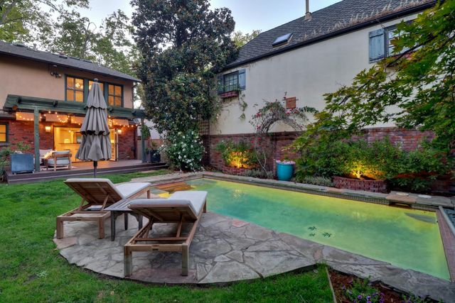 725 33rd Street, Sacramento, CA 95816