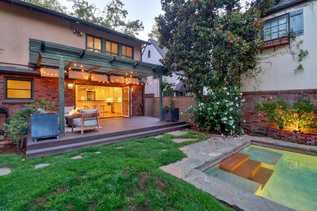 725 33rd Street, Sacramento, CA 95816