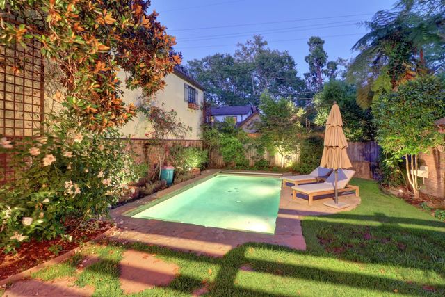 725 33rd Street, Sacramento, CA 95816