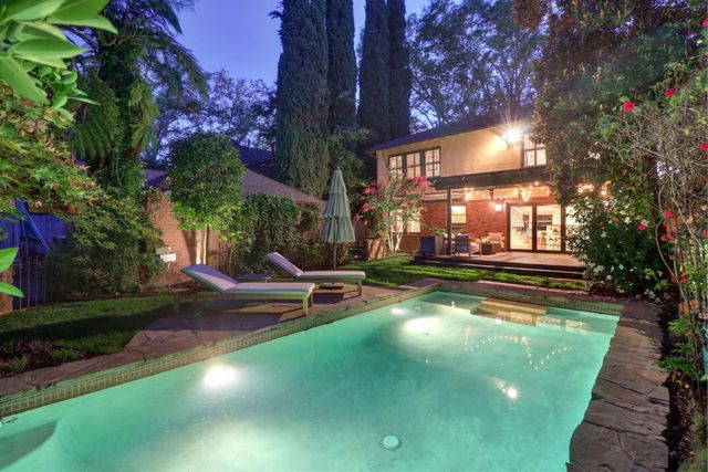 725 33rd Street, Sacramento, CA 95816