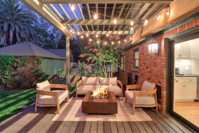 725 33rd Street, Sacramento, CA 95816