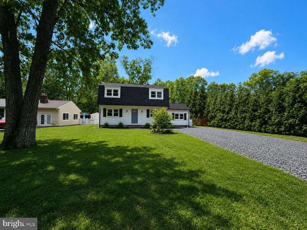 232 MAPLE DR, Browns Mills, NJ 08015