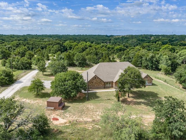 910 County Road 1111, Decatur, TX 76234