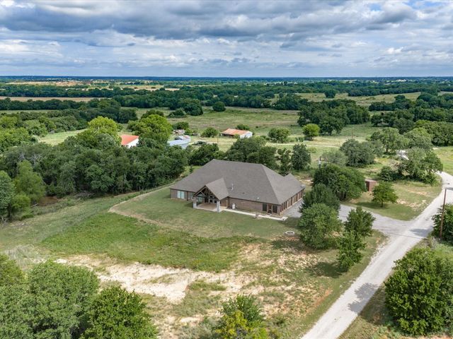 910 County Road 1111, Decatur, TX 76234