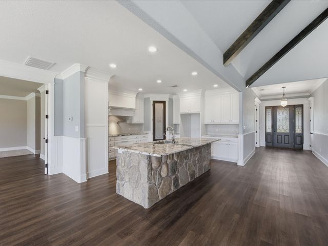 910 County Road 1111, Decatur, TX 76234