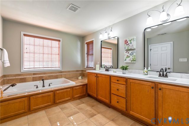 3005 Ridgegate Dr, Glen Allen, VA 23059
