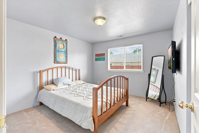 468 Westminster Drive, Eagle Point, OR 97524