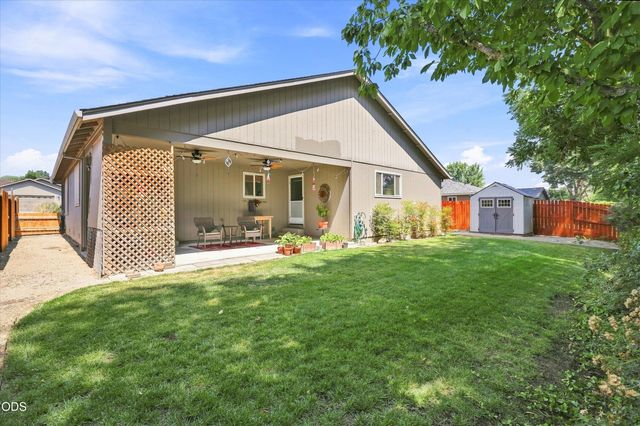 468 Westminster Drive, Eagle Point, OR 97524