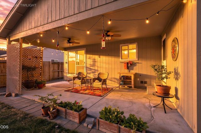 468 Westminster Drive, Eagle Point, OR 97524
