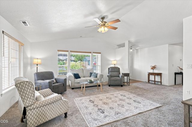 468 Westminster Drive, Eagle Point, OR 97524