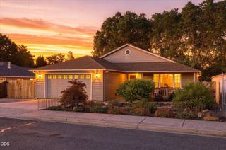 468 Westminster Drive, Eagle Point, OR 97524