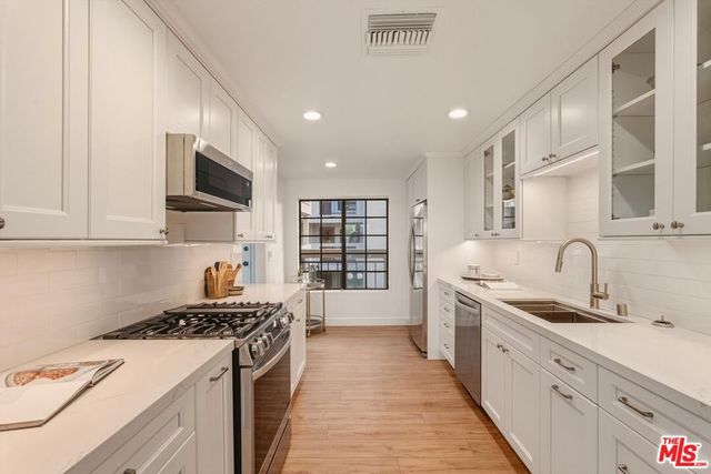 12321 Ocean Park Boulevard 9, Los Angeles, CA 90064