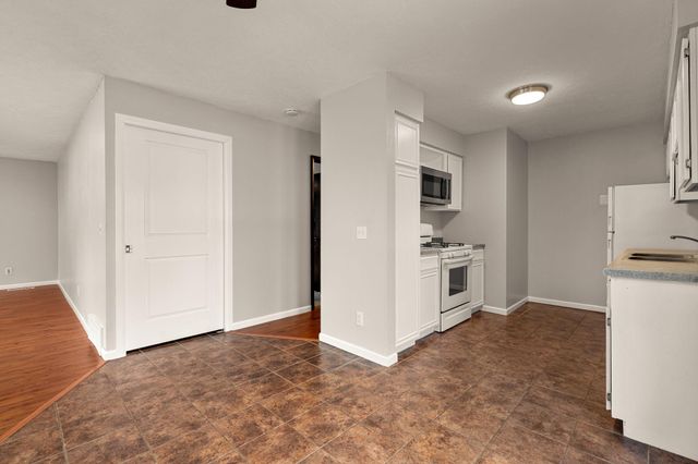 250 Cambria Court, Woodbury, MN 55125