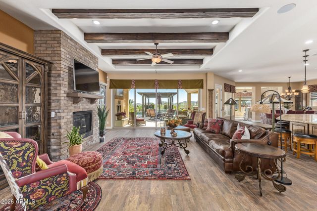 18123 W DESERT SAGE Drive, Goodyear, AZ 85338