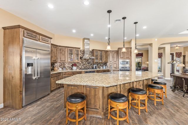 18123 W DESERT SAGE Drive, Goodyear, AZ 85338