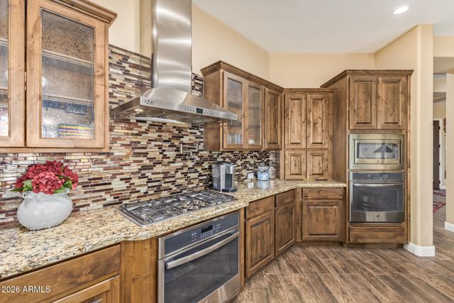 18123 W DESERT SAGE Drive, Goodyear, AZ 85338