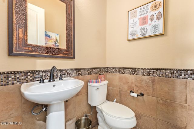 18123 W DESERT SAGE Drive, Goodyear, AZ 85338