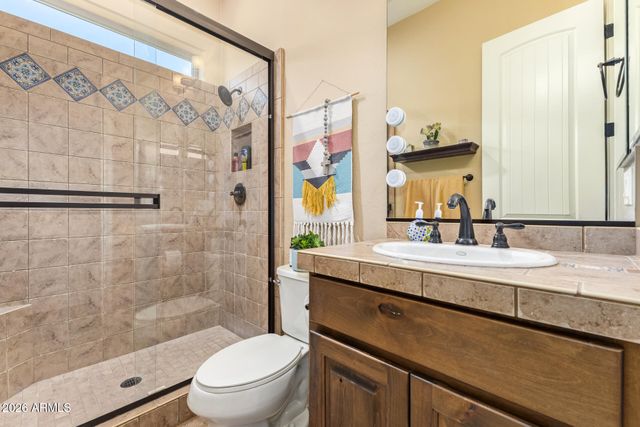 18123 W DESERT SAGE Drive, Goodyear, AZ 85338