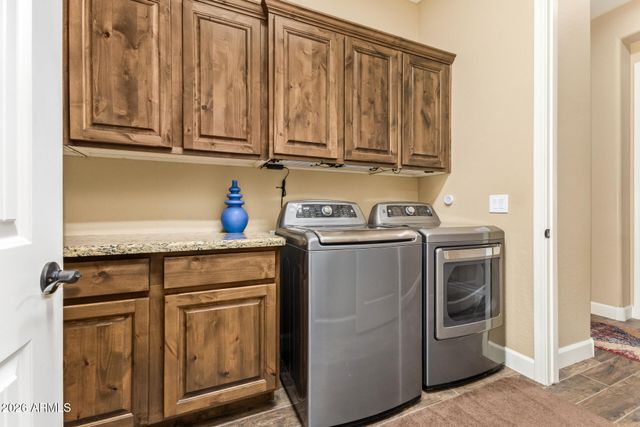 18123 W DESERT SAGE Drive, Goodyear, AZ 85338