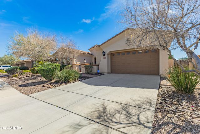 18123 W DESERT SAGE Drive, Goodyear, AZ 85338