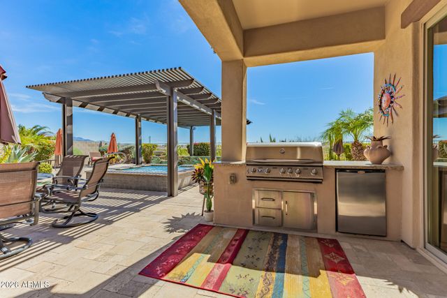 18123 W DESERT SAGE Drive, Goodyear, AZ 85338