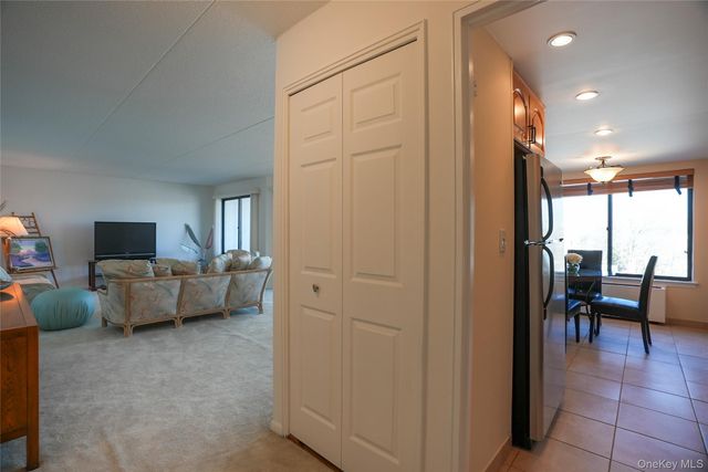 400 High Point Drive 204, Hartsdale, NY 10530