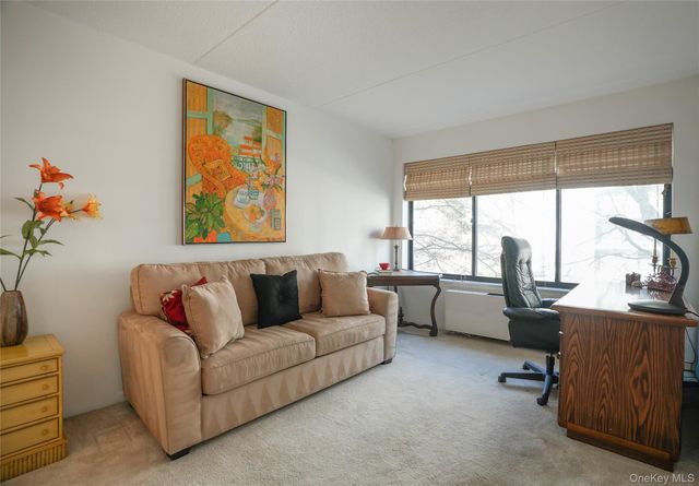 400 High Point Drive 204, Hartsdale, NY 10530