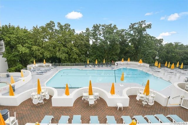 400 High Point Drive 204, Hartsdale, NY 10530