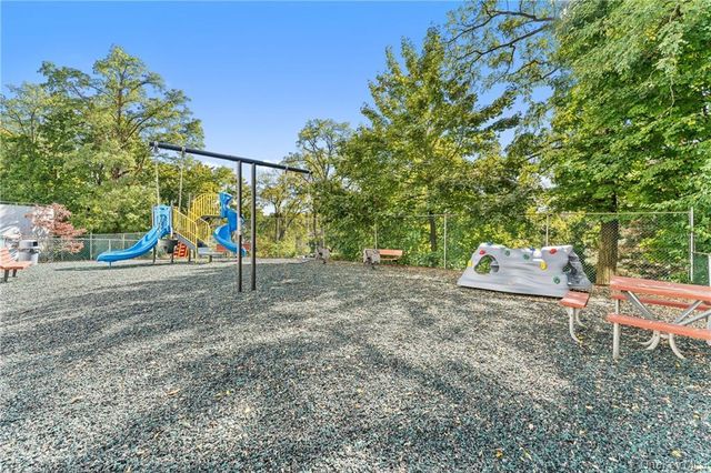 400 High Point Drive 204, Hartsdale, NY 10530