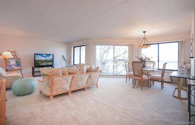 400 High Point Drive 204, Hartsdale, NY 10530