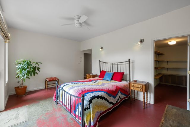 7598 N LEE HWY, Raphine, VA 24472