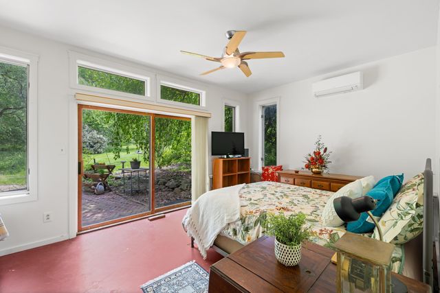 7598 N LEE HWY, Raphine, VA 24472