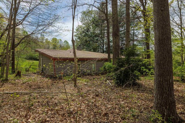 7598 N LEE HWY, Raphine, VA 24472