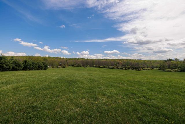7598 N LEE HWY, Raphine, VA 24472