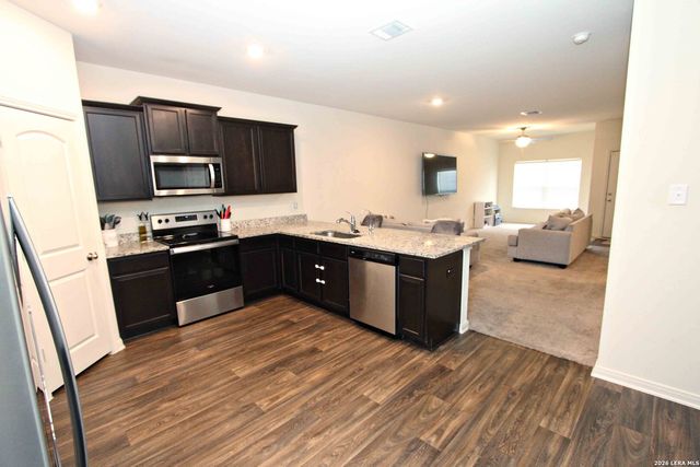 10934 Monterey, Converse, TX 78109