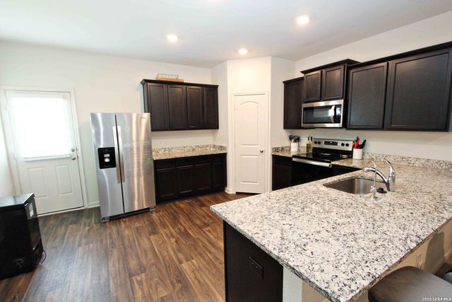 10934 Monterey, Converse, TX 78109