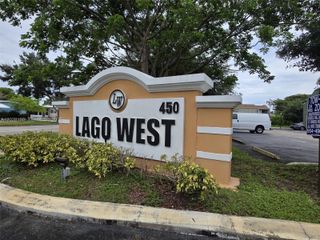 450 Commodore Dr 108, Plantation, FL 33325