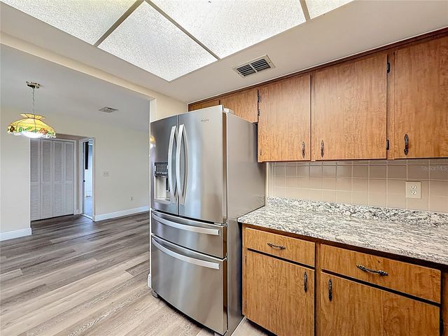 615 THIRD AVENUE, Lady Lake, FL 32159