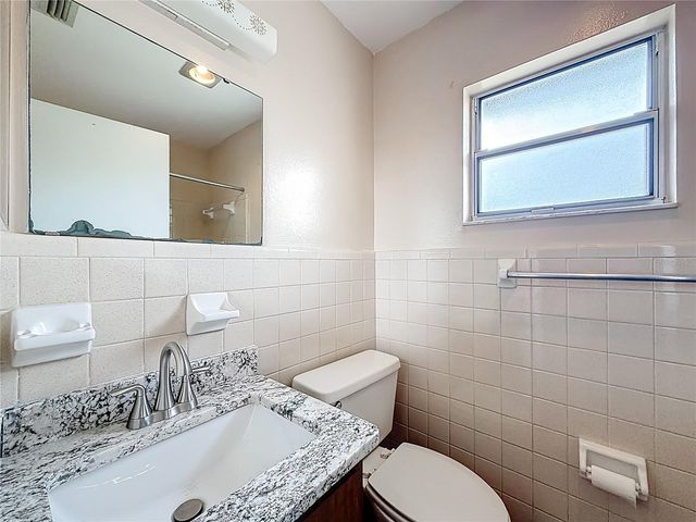 615 THIRD AVENUE, Lady Lake, FL 32159