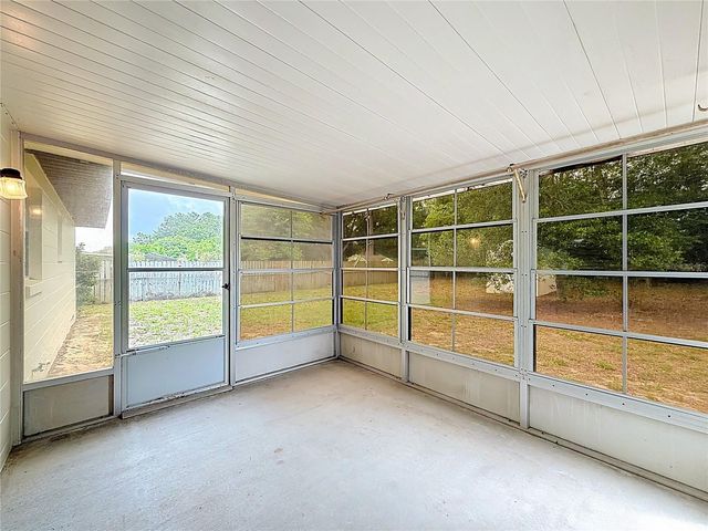 615 THIRD AVENUE, Lady Lake, FL 32159