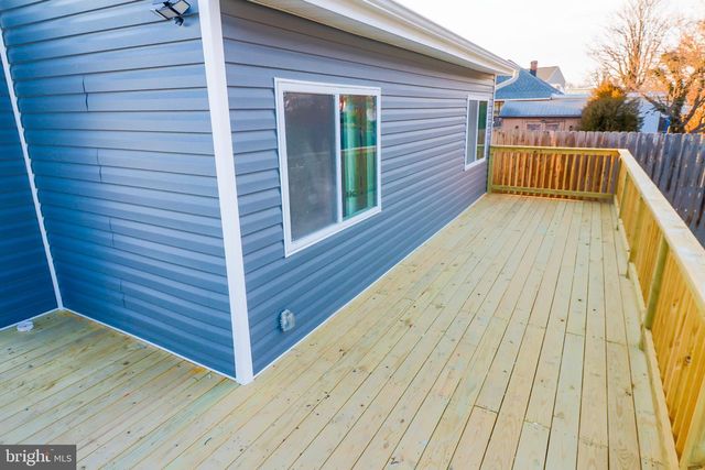 315 RIVERSIDE DR, Baltimore, MD 21221