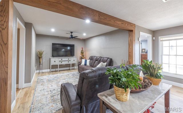 13030 County Road 8250, Rolla, MO 65401