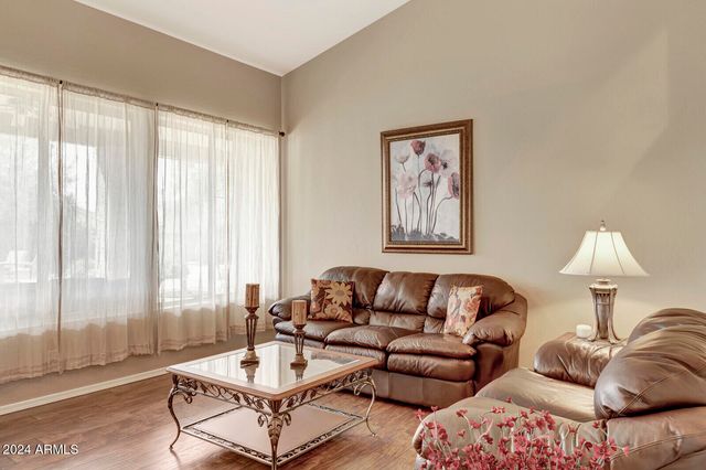 4343 E Mossman Road, Phoenix, AZ 85050