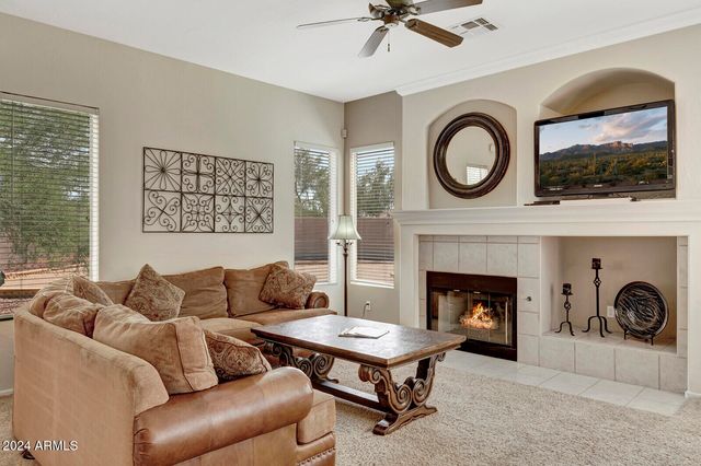 4343 E Mossman Road, Phoenix, AZ 85050