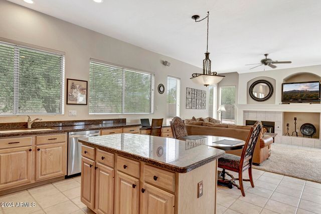 4343 E Mossman Road, Phoenix, AZ 85050