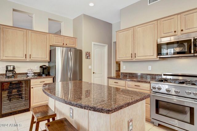 4343 E Mossman Road, Phoenix, AZ 85050