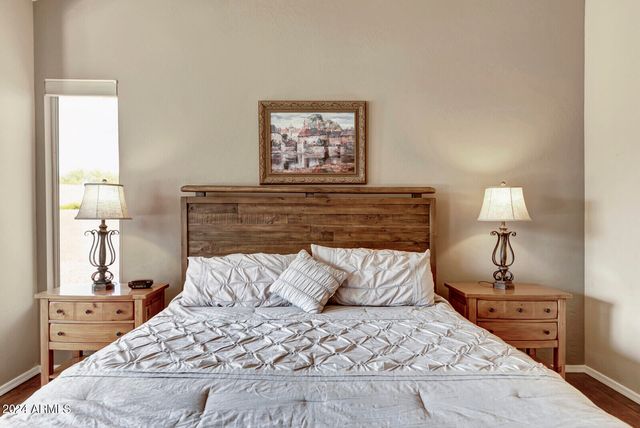 4343 E Mossman Road, Phoenix, AZ 85050