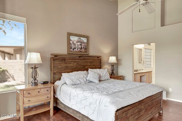 4343 E Mossman Road, Phoenix, AZ 85050