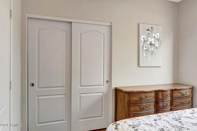 4343 E Mossman Road, Phoenix, AZ 85050