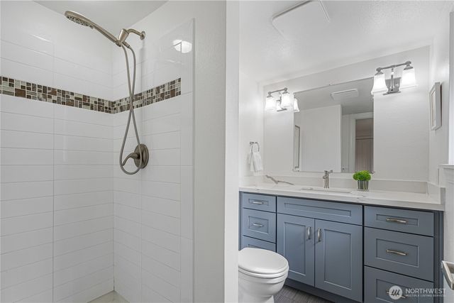 11527 113th PL NE, Kirkland, WA 98033